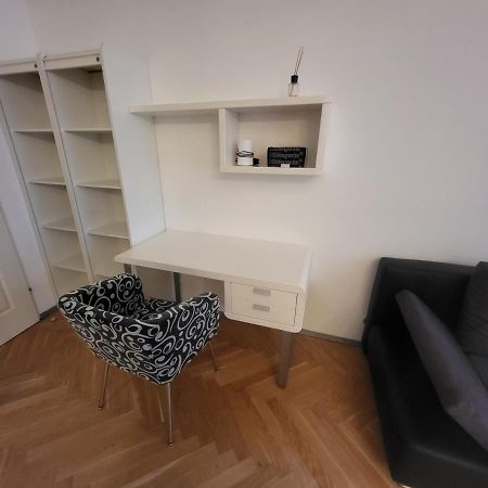 Cozynite Premium Apartment Hundertwasser Vienna Esterno foto